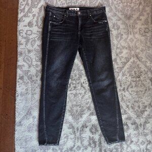 AMO Twist Ankle Crop Jeans